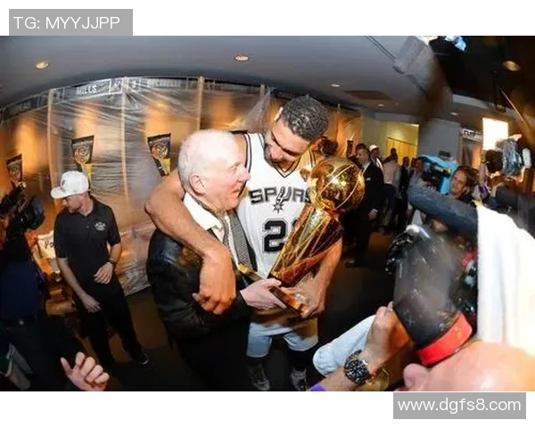 2014年马刺与勇士季后赛对决回顾及精彩瞬间分析