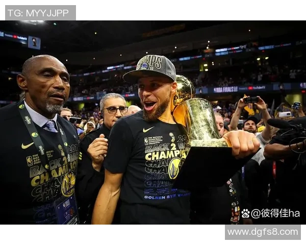 黑色篮球明星的辉煌历程与对运动的深远影响解析